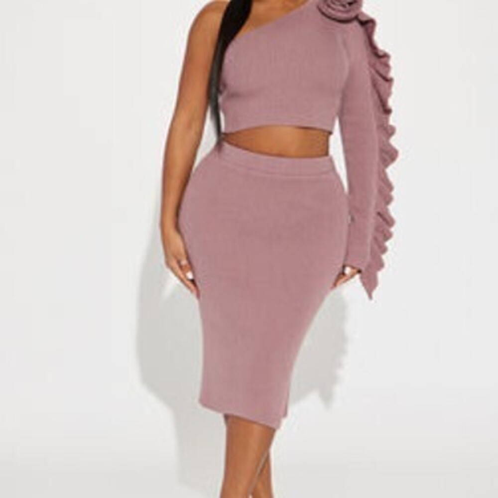 Delicate Flower Sweater Skirt Set - Mauve